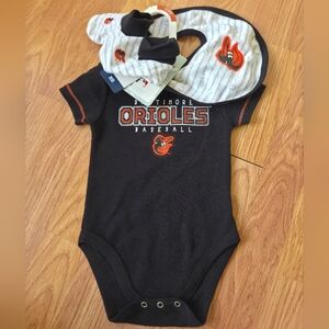 MLB Baltimore Orioles Baby Set Newborn, 6-9M NWT Bodysuit, Bib, Booties Baseball